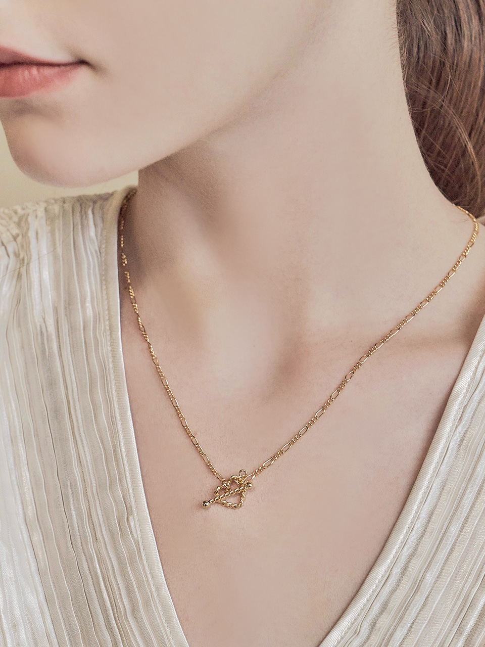 [프로미스나인 백지헌 착용] aria heart toggle necklace