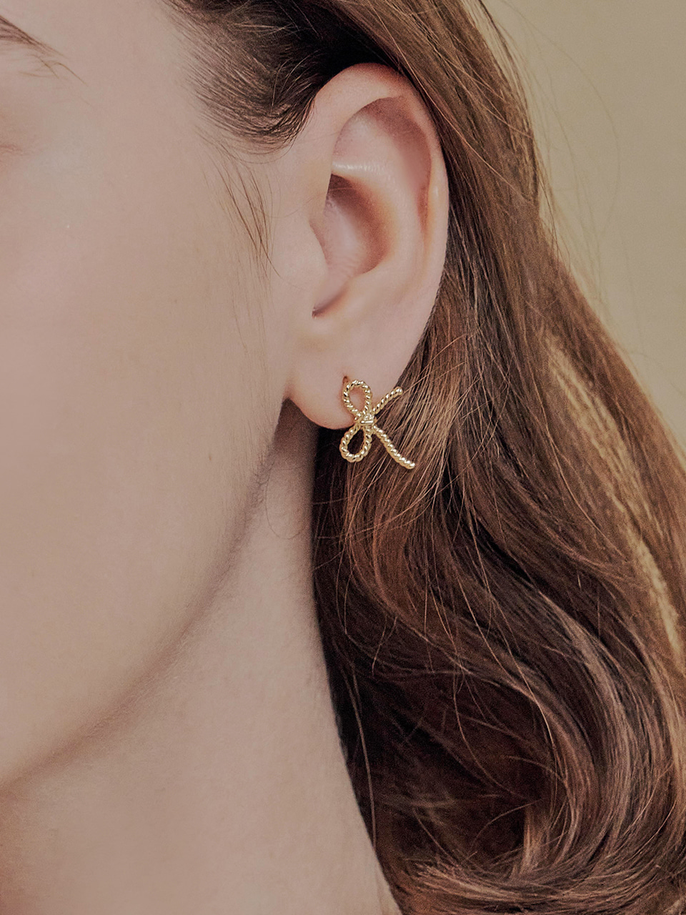 [전도연, 송해나 착용] twist ribbon earring