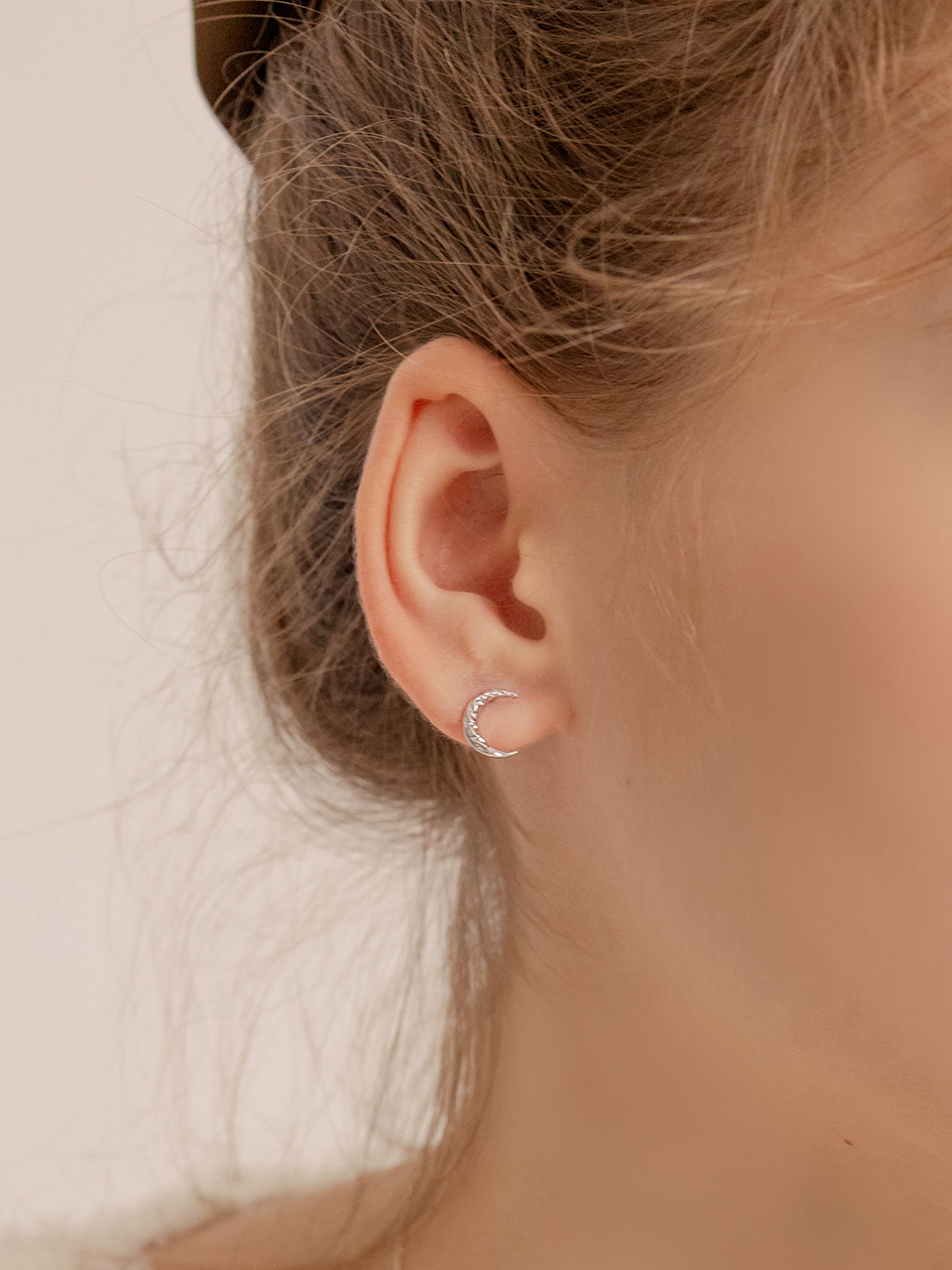 [비투비 육성재 써니 착용] crescent earring