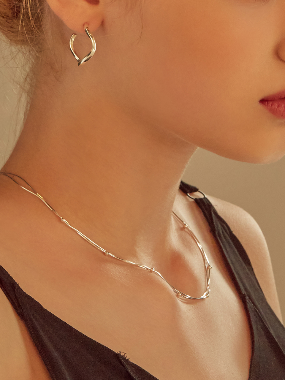 [세정 이승훈 박효주 차은우 착용] layered silver ball necklace
