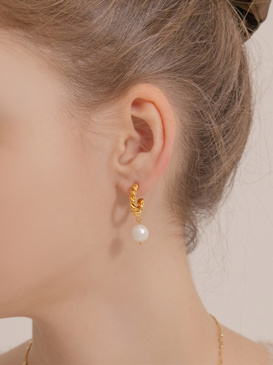[우주소녀 설아 김민주 착용] rope pearl earring