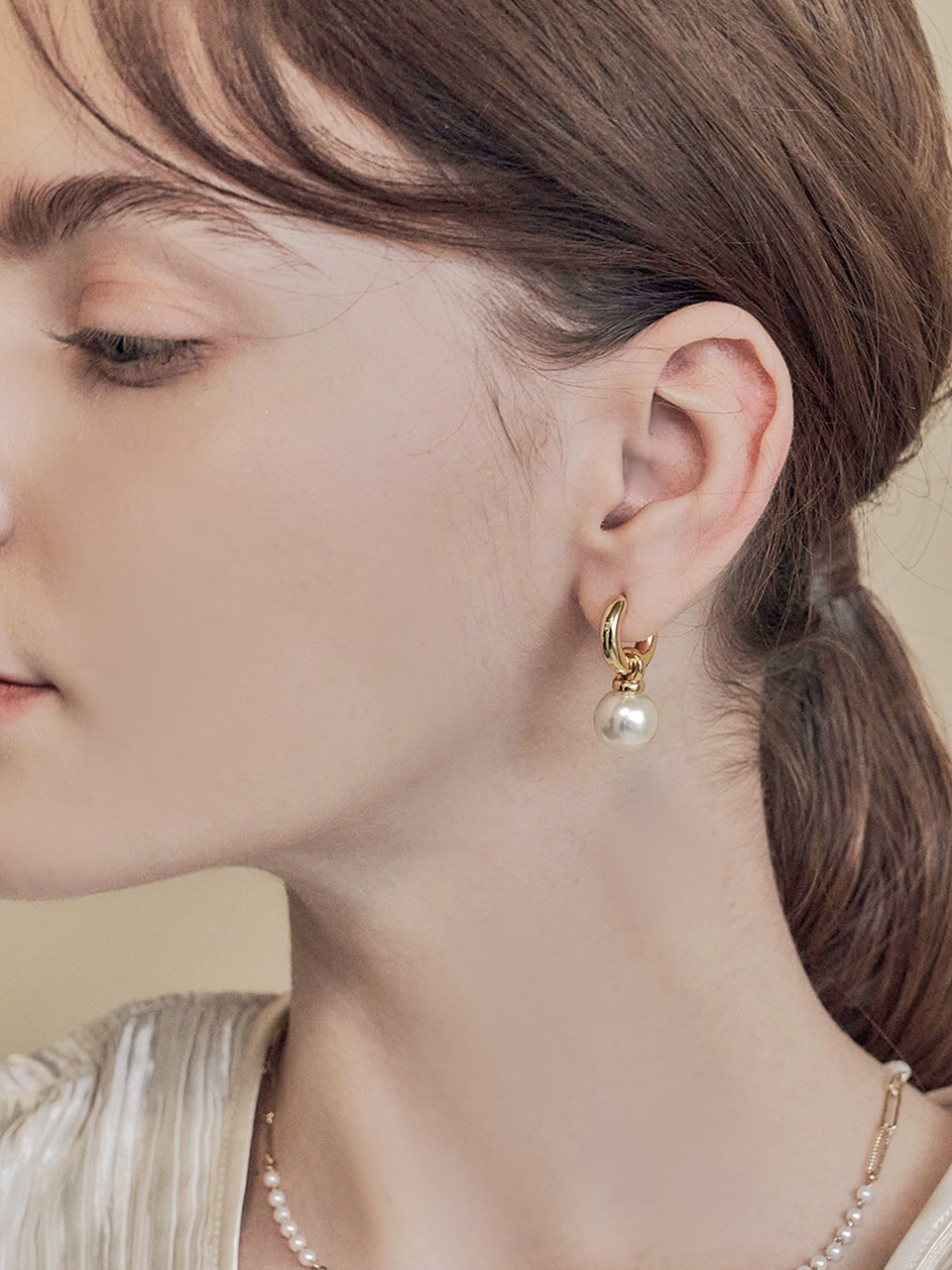 lulu pearl earring