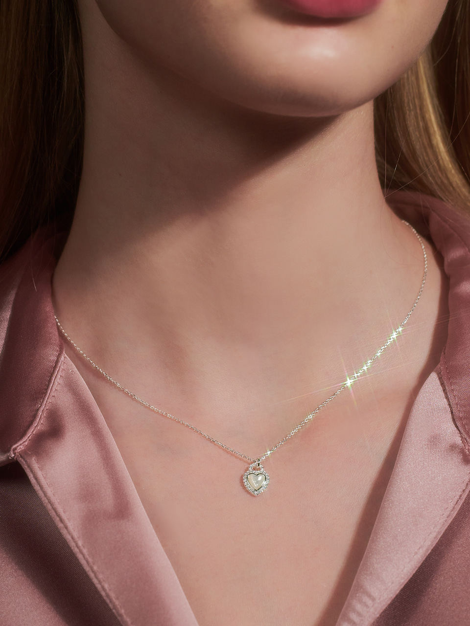 [여자아이들 전소연 착용] carol heart cubic necklace