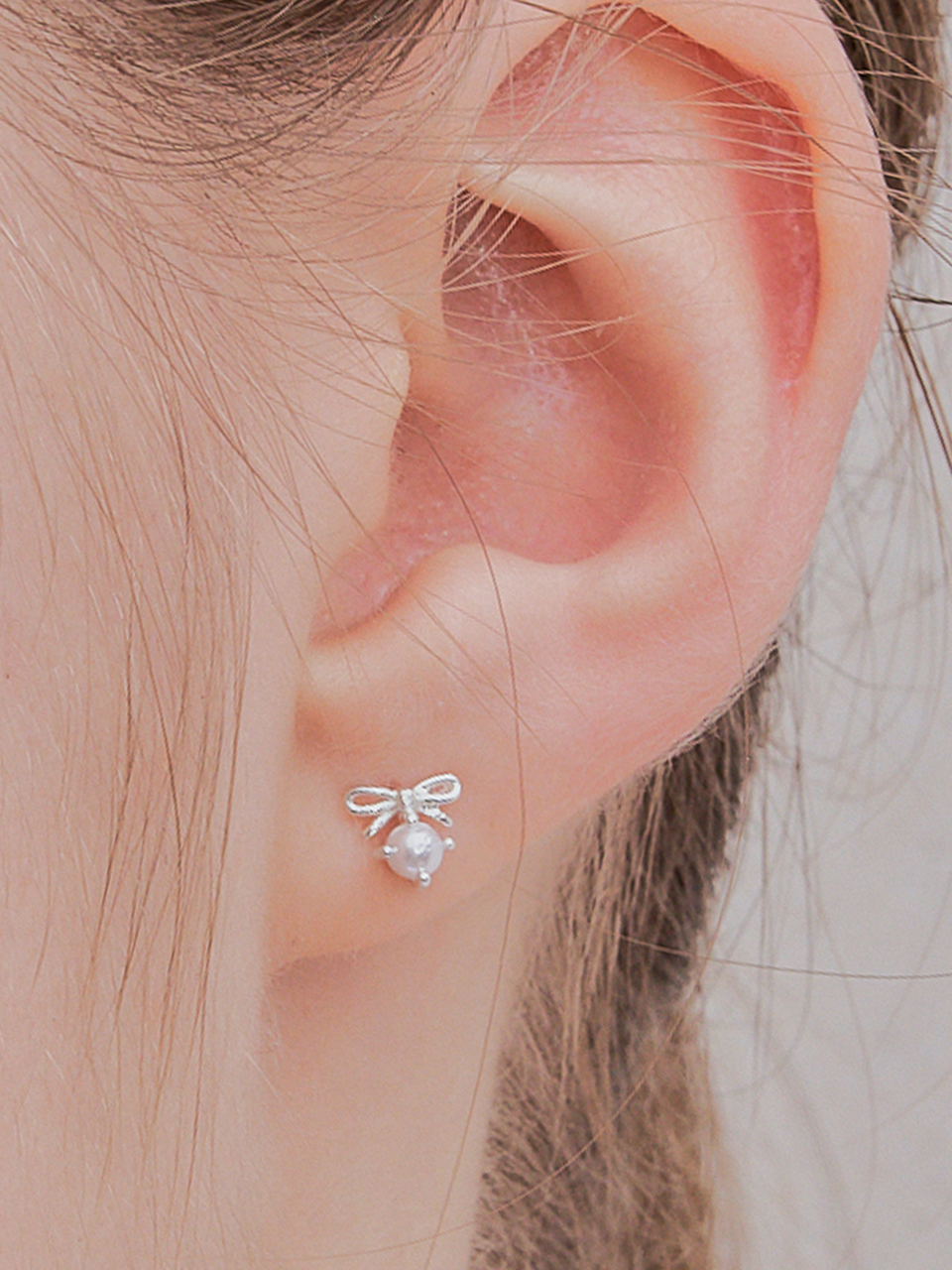[연우 착용] bell ribbon pearl earring