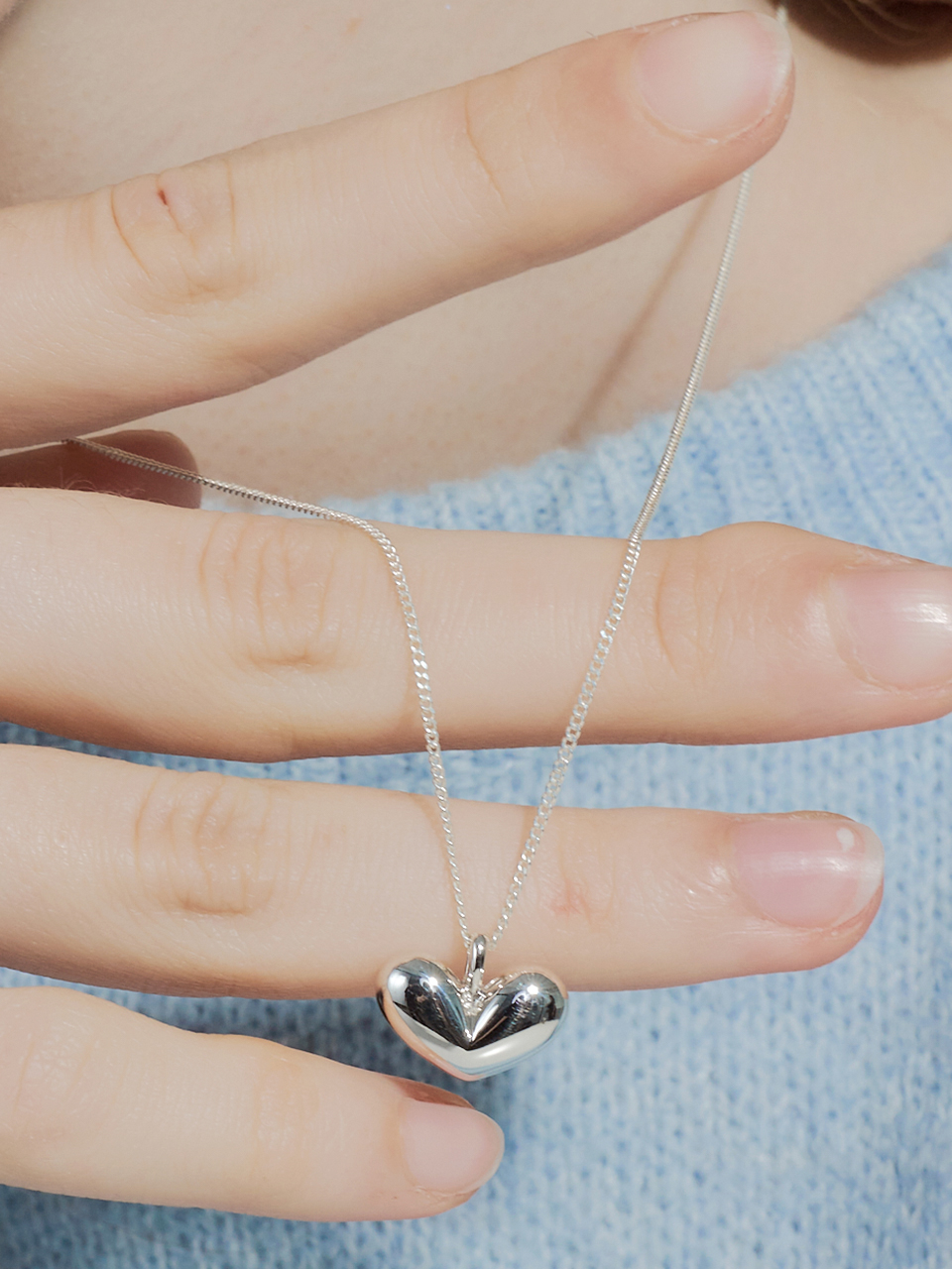 [셀럽 착용] iconic heart necklace